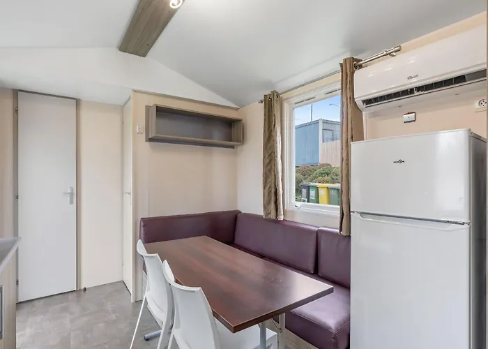 Prima By Interhome Praga